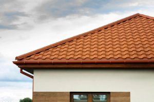Tôle imitation tuile : l&rsquo;alternative légère aux tuiles